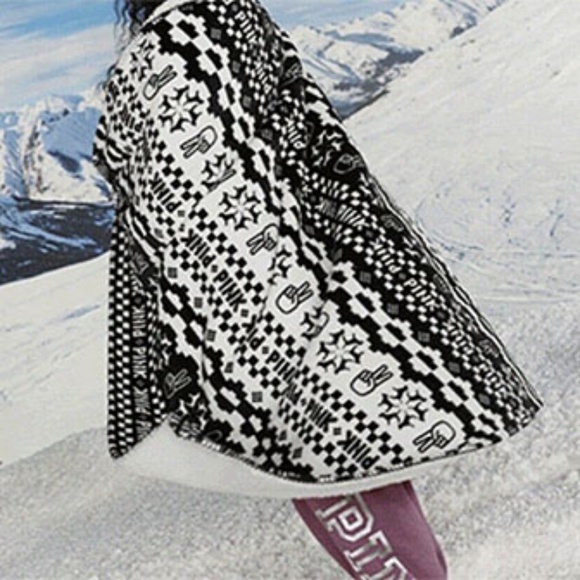 Victoria's Secret Pink Printed Sherpa Blanket - Picture 4 of 4